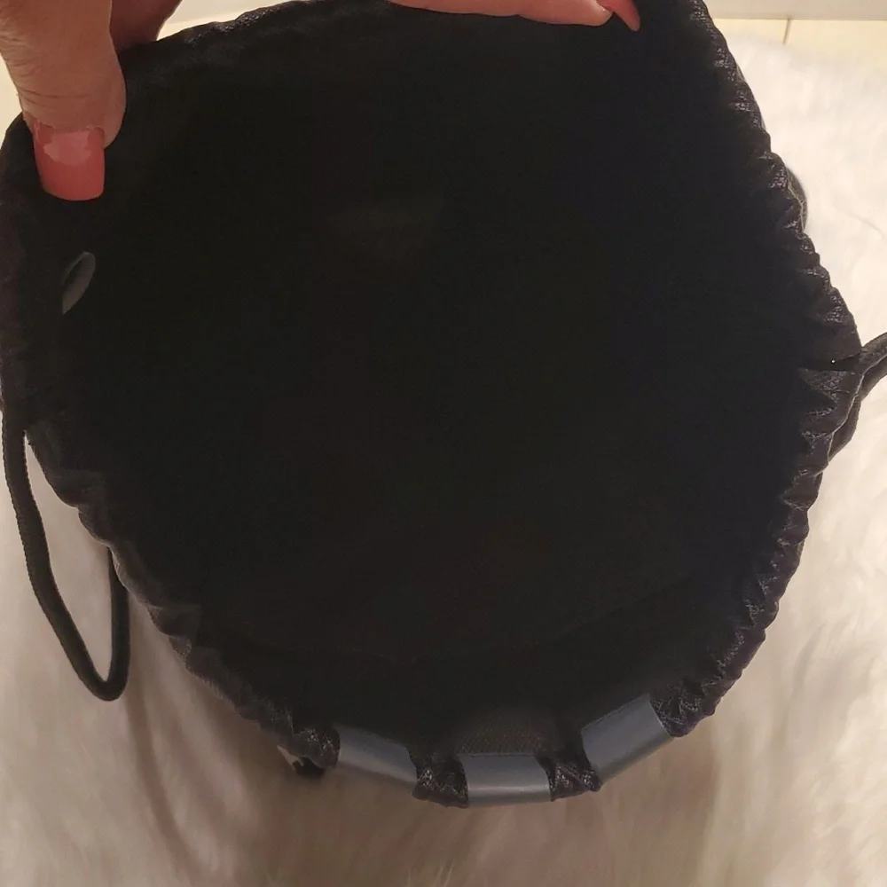 Adidas Nylon Drawstring Sackpack with Insulated Water Bottle Black Gray Unisex - Picture 3 of 7